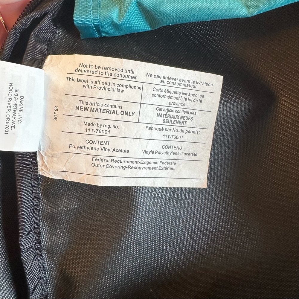 SOLD - Dakine Cosmo 6.5L Mini Backpack EUC - Picture 13 of 14